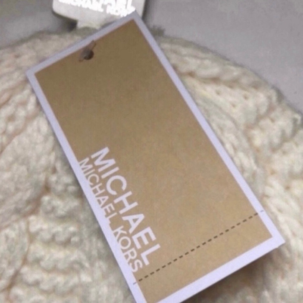 New Michael Kors Hat Women’s Ivory Winter Lined Cable Knit Cuffed Beanie Hat - Picture 3 of 12